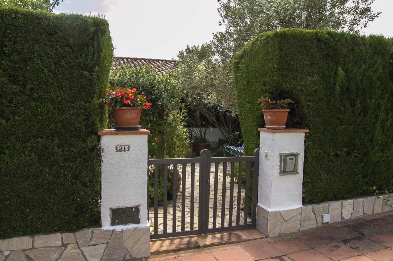 Villa Casita Blanca Con Fibra Optica Y Piscina Cominutaria Tossa de Mar Esterno foto